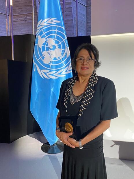 Entregan premio L'Oreal-UNESCO en París a destacadas científicas     