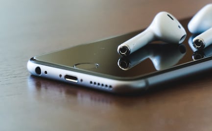 Cómo limpiar de forma correcta las bocinas de tu celular