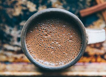 Receta: Cómo hacer un chocolate caliente sin leche