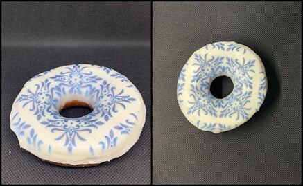 Donas de talavera, la nueva creación de una cafetería en Puebla