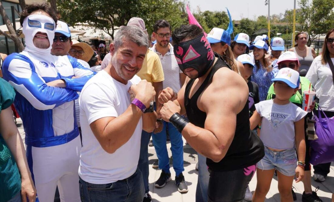 Alcalde en Miguel Hidalgo, Mauricio Tabe, celebra el Día del Niño en el Parque Aztlán junto a figuras del boxeo (26/04/2025). Foto: Especial