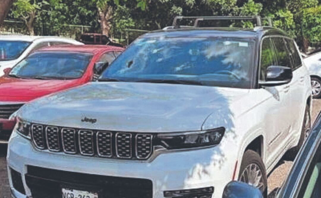 La camioneta en la que viajaba la nieta del gobernador Rubén Rocha era conducida por un guardaespaldas. Foto Especial