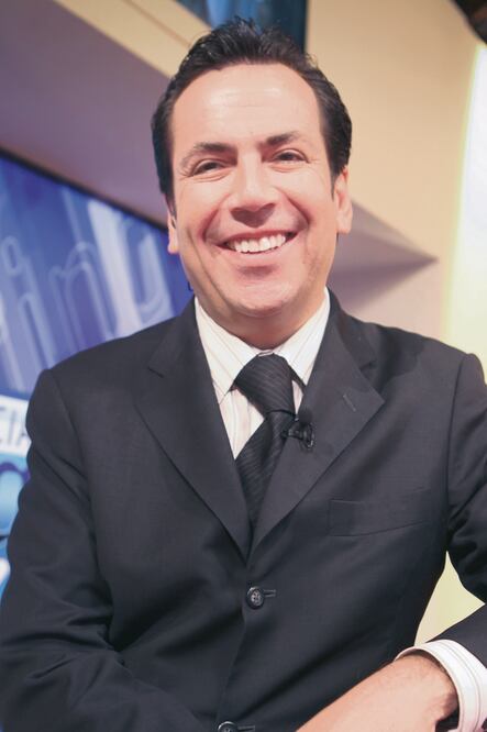 PRD ofrece candidatura al periodista “Lalo” Salazar