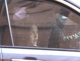 Grecia Quiroz, viuda de Carlos Manzo, llega a Palacio Nacional; se reunirá con Sheinbaum