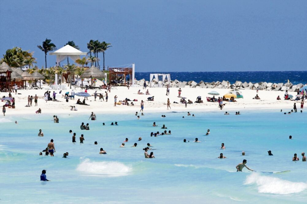 Banxico señaló que ante un consumo titubeante por políticas de austeridad gubernamental, se aumentó la velocidad de circulación del dinero. / ARCHIVO EL UNIVERSAL