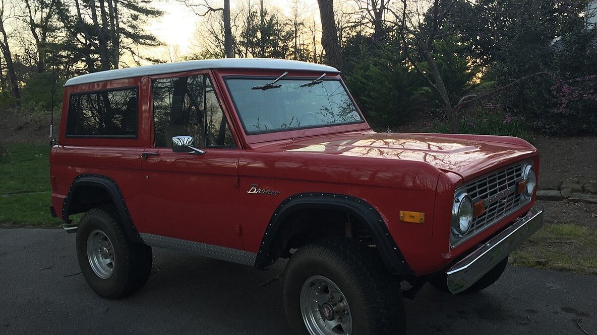 Ford podría revivir su modelo Bronco de los sesentas