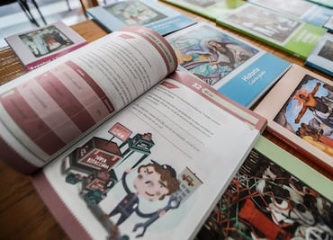 “No me voy a enganchar": AMLO evita polemizar con la CEM por libros de textos