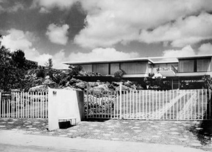 Las famosas casas con cimientos de lava volcánica