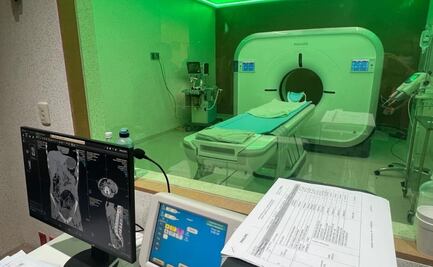 Equipan con nuevo instrumental de laboratorio y mobiliario el Hospital Central Doctor Ignacio Morones Prieto de SLP 