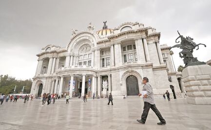Y se hizo la luz gracias a AMLO en Bellas Artes