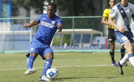 Angulo podría debutar ante Xolos por molestias físicas de Caraglio