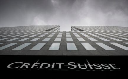 Credit Suisse se desploma 30% en bolsa ante falta de apoyo de banca saudí