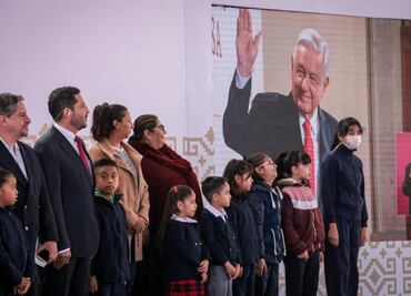 Batres destaca reparto de libros de texto gratuito en CDMX; da la bienvenida oficial al nuevo ciclo escolar