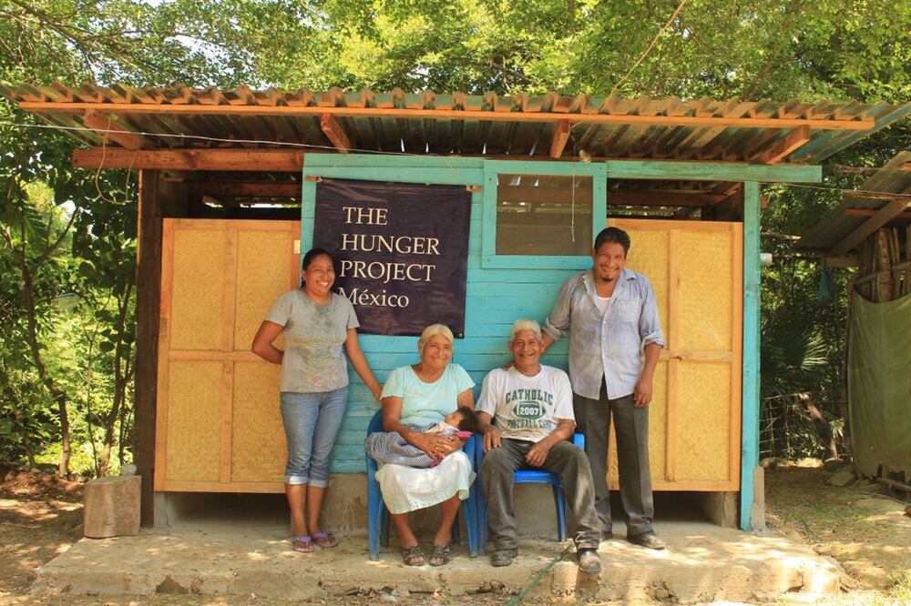 Saneamiento construido por las comunidades combate defecación al aire libre
