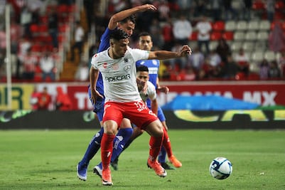 Refuerzos del Necaxa se pierden en su propio estadio