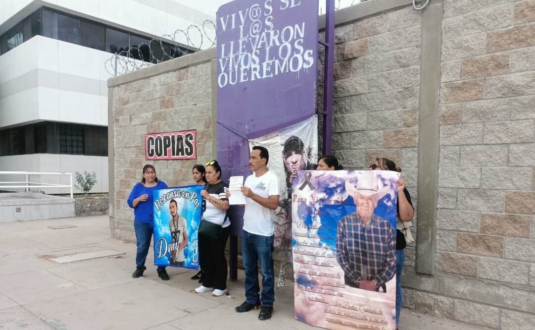 Se manifiestan y crean tendedero de cartas por posibles víctimas de crematorio Plenitud en Ciudad Juárez. Foto: Especial.