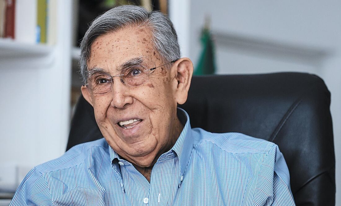 Entrevista con el ingeniero Cuauhtémoc Cárdenas Solorzano en su residencia en Lomas de Chapultepec FOTOS Gabriel Pano El Universal