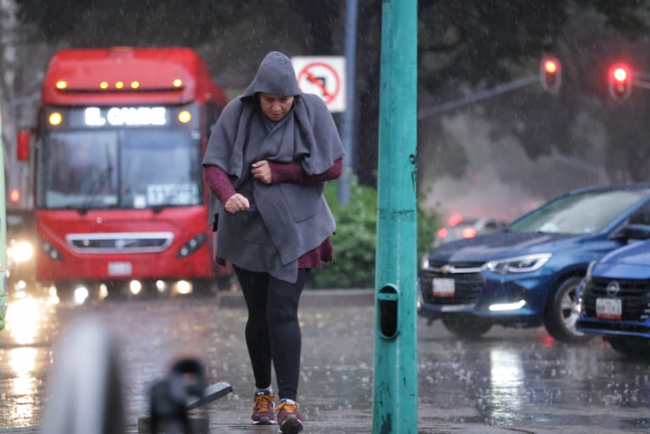 Se registra lluvia ligera en varias alcaldías de CDMX. (26/11/2025). Foto: Fernanda Rojas/ EL UNIVERSAL