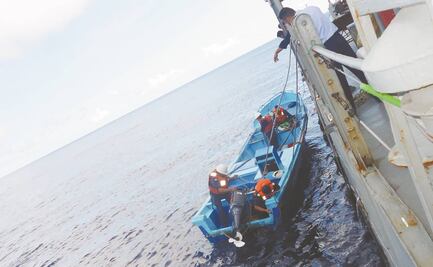 Rescata Marina a 13 tripulantes de navío