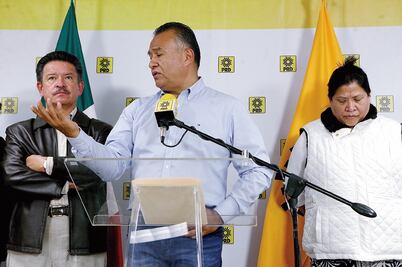 Navarrete recrimina a PGR no haber indagado a alcalde