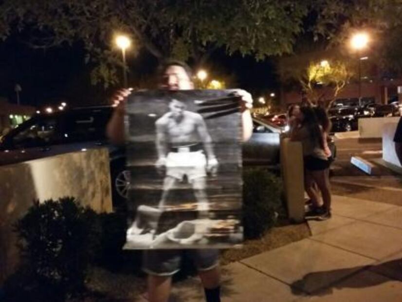 Arizona rinde tributo al más grande