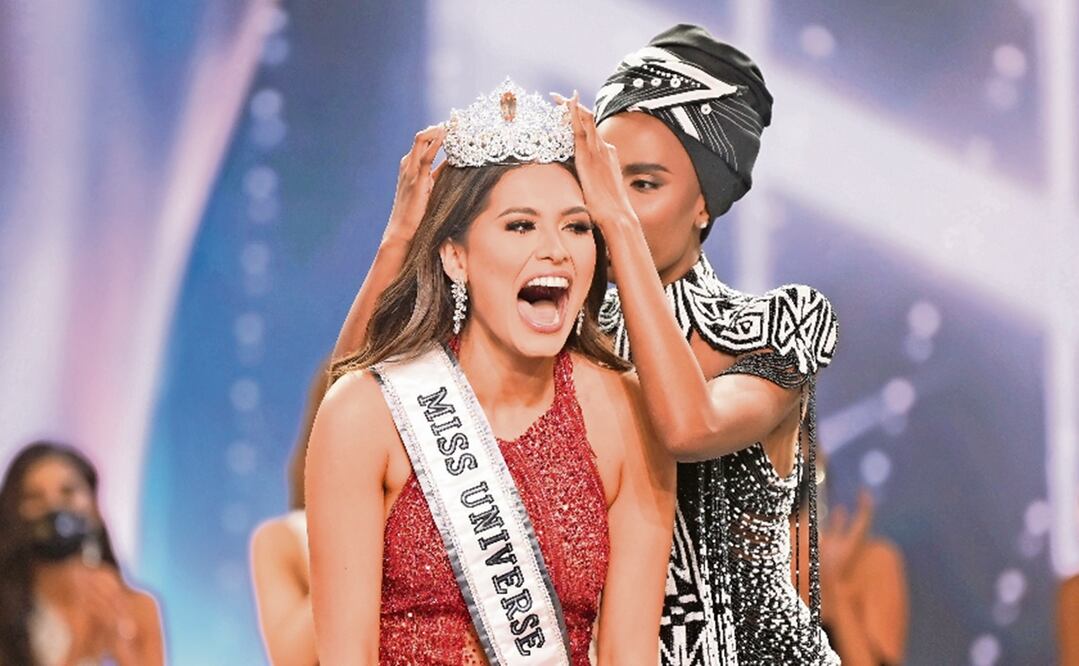 Cuando la mexicana Andrea Meza recibió la corona de Miss Universo. Foto: Archivo AP 