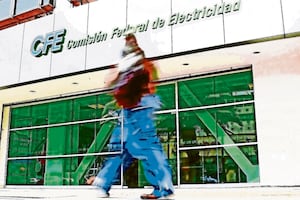 CFE pierde 402 mdp en primer trimestre; "resultados reafirman solidez operativa y financiera", afirma la empresa