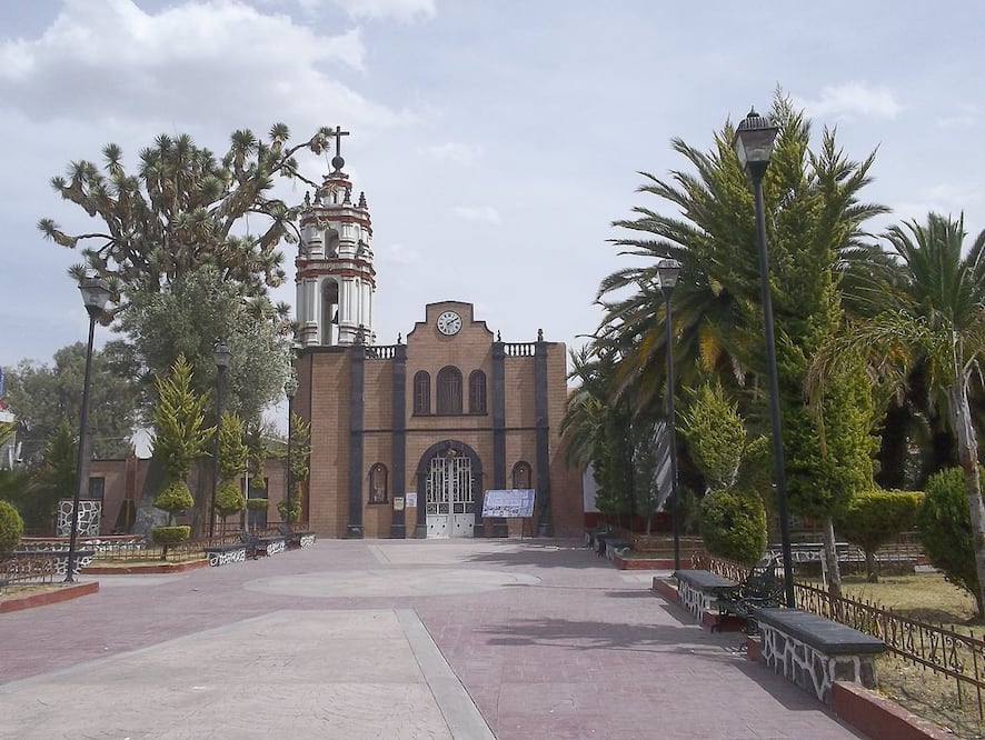 Nextlalpan es conocido por su producción de mezclilla (Crédito: Wikipedia Commons y www.facebook.com/Nextlalpan-2016-2018)