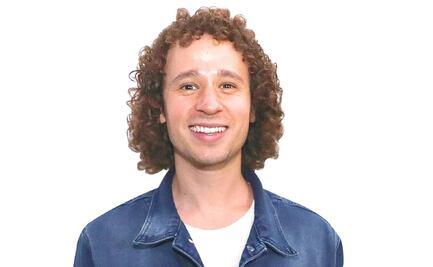 Tunden a Luisito Comunica