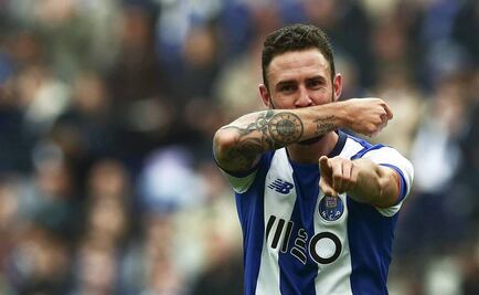 Layún cierra la temporada del Porto con golazo