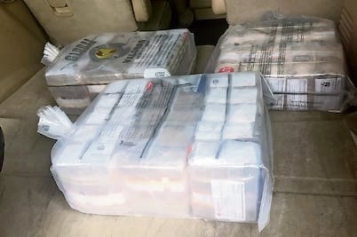 Liberan a custodios que llevaban 20 mdp