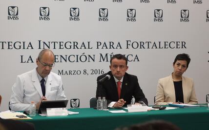 Anuncian 10 medidas para mejorar el servicio del IMSS