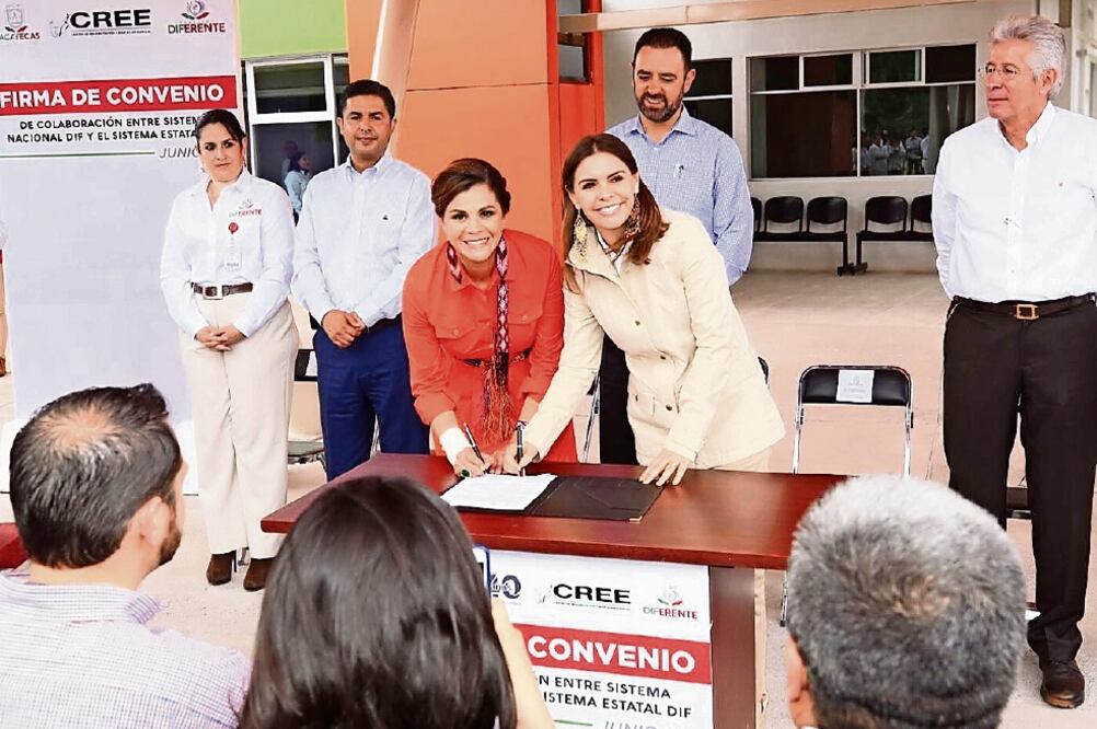 La directora general del DIF, Laura Barrera, anunció una inversión de 9 mdp para la remodelación de la Unidad Básica de Rehabilitación en Valparaíso. (DIF)