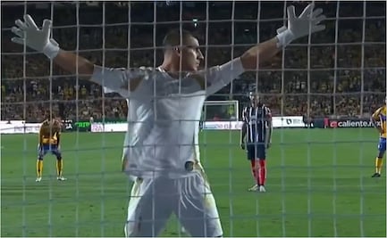 Nahuel Guzmán se burla de Sergio Ramos y le da la espalda; el español lo venció y pone adelante a Rayados de Monterrey