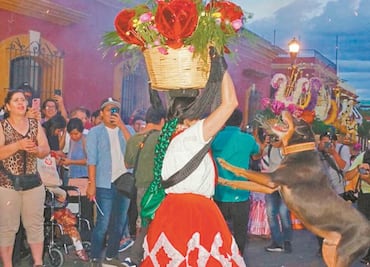 Piden que "Mazapán" baile en la Guelaguetza