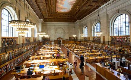 Nueva York abre baño público con obras de arte y música clásica