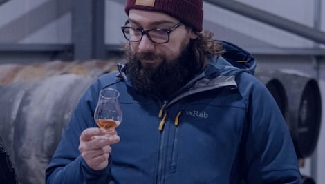 Esta es la historia del catador de whisky, confinado en casa por miedo a perder olfato y gusto por Covid