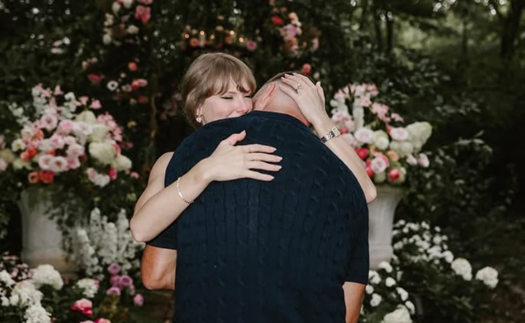 Taylor Swift y Travis Kelce se comprometen y viven romántico momento. 
Foto: Instagram taylorswift