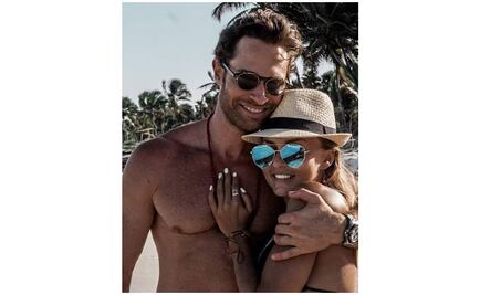 Sebastian Rulli comparte felicitación y foto de Angelique Boyer en bikini 