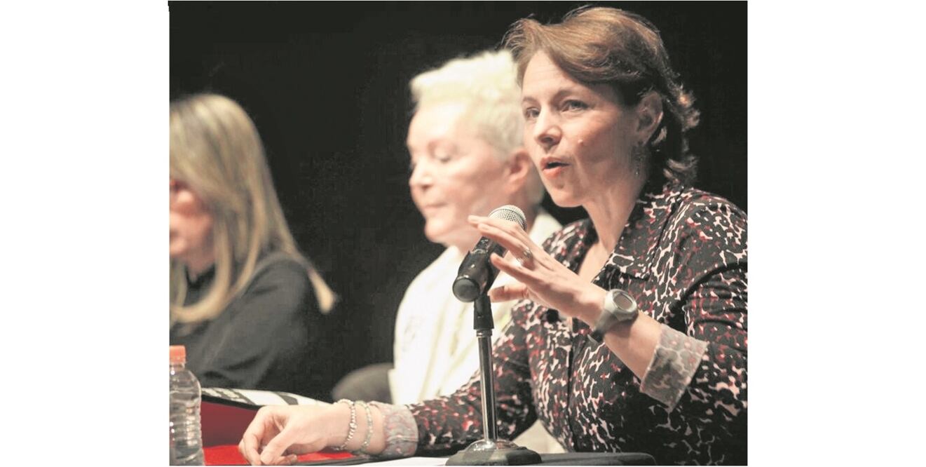 Ana Elsa Pérez, durante la primera mesa dedicada a los lectores (JUAN CARLOS REYES. EL UNIVERSAL)
