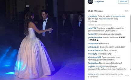 Chayanne baila el vals en los 15 de su hija