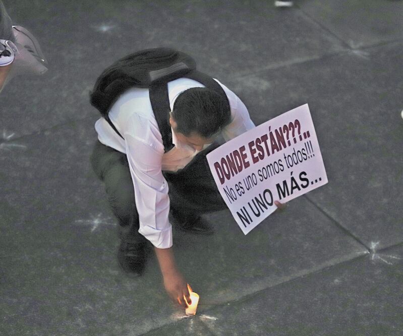 Familiares de víctimas afirmaron que existe censura en la difusión de las fichas de búsqueda. Foto: ARCHIVO EL UNIVERSAL