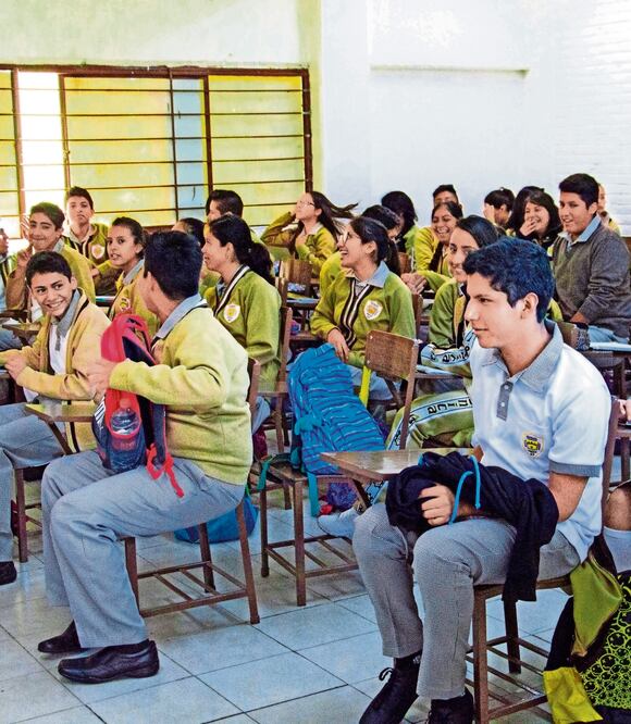 Los estudiantes mexicanos consiguieron más de 4.5 puntos arriba de lo esperado en pensamiento creativo, después de evaluarse su desempeño en matemáticas en la prueba PISA 2022. Foto: Edwin Hernández Archivo EL UNIVERSAL