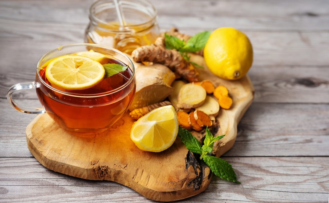 Beneficios del cúrcuma con limón. Foto: iStock