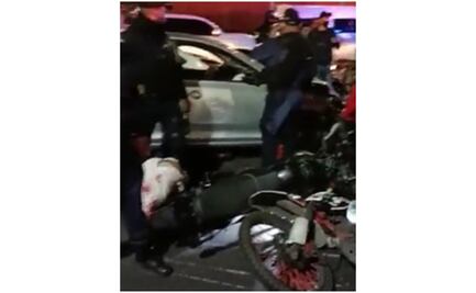 Automovilista embiste a varios motociclistas en Neza