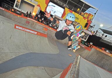 La niña de 11 años que es una celebridad sobre la patineta y sueña con ir a Tokio
