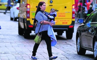 PAN propone ampliar a un año licencia de maternidad con goce de sueldo; reforma contempla casos de adopción