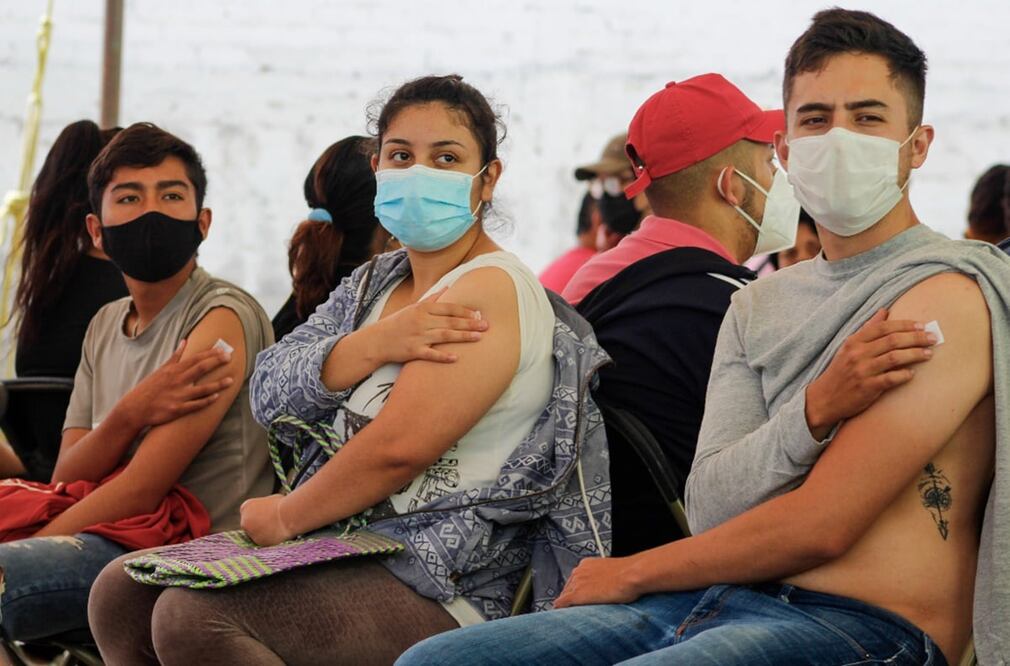 Vacunación antiCovid de jóvenes en Ciudad de México. Foto: Xinhua