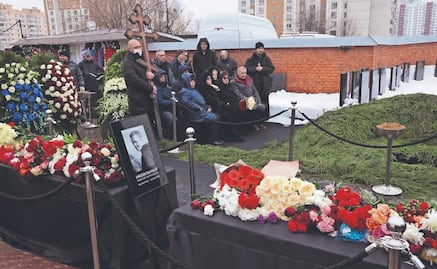 Nadie hace sombra a Putin, a un año de la muerte de Navalny 