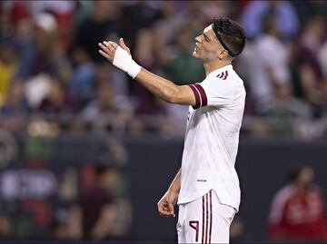 Raúl Jiménez sufre lesión que le hará perderse los siguientes partidos de la Selección Mexicana
